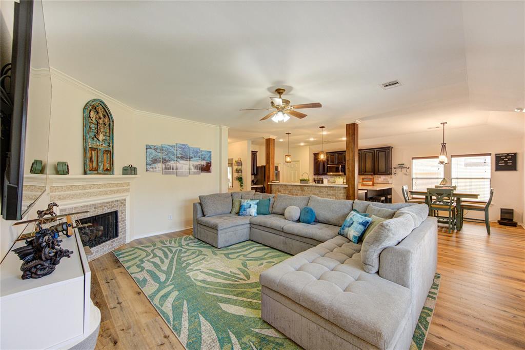502 Silver Creek Circle, Richmond, Texas image 9