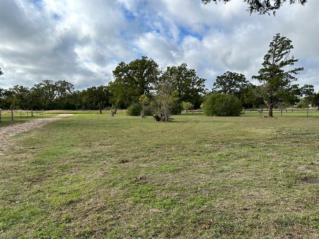 928 Chapparal Road, La Grange, Texas image 4