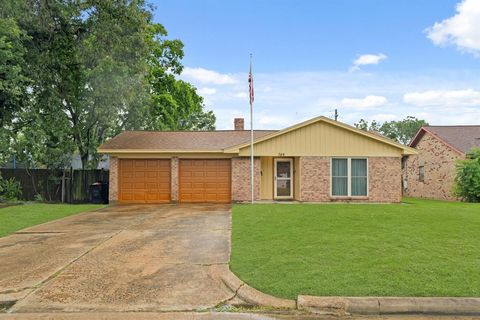 Photo of 746 Fawn Drive, Houston, TX 77015 (MLS # 28397978)
