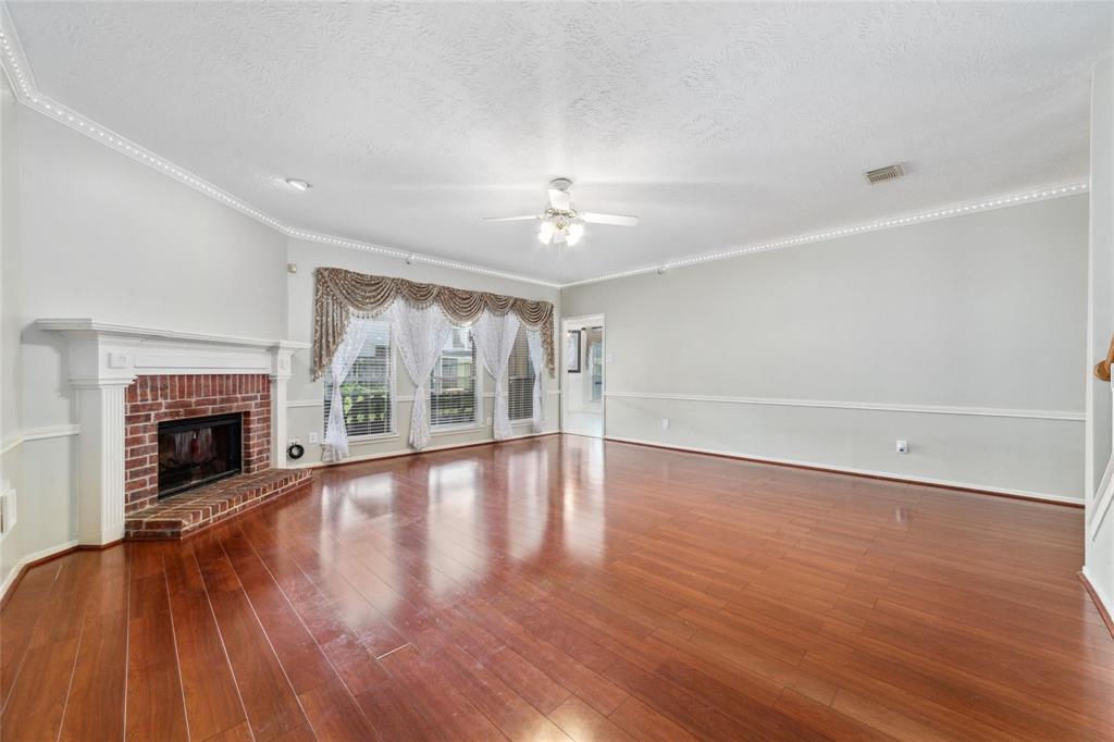 11931 Mckinney Falls Lane, Sugar Land, Texas image 12