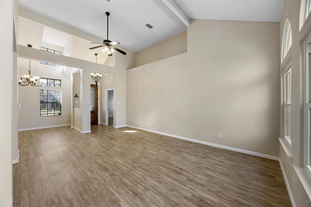 8430 London Way Dr Dr, Spring, Texas image 8