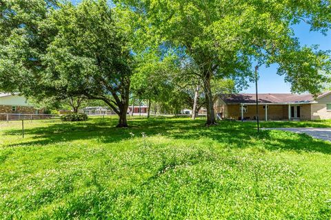 A home in Alvin