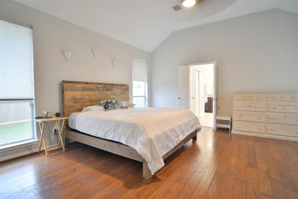 8405 Rayleine Drive, Pearland, Texas image 14
