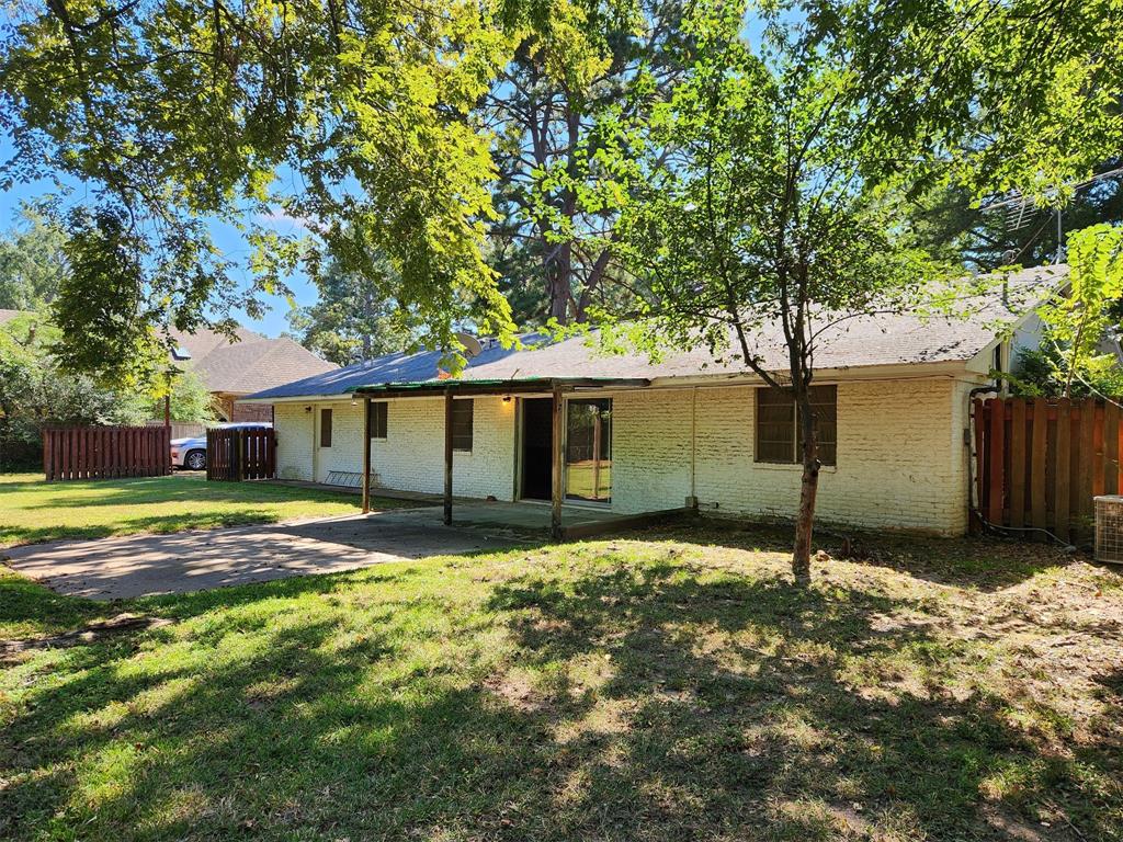 115 Meadowbrook Drive, Palestine, Texas image 34