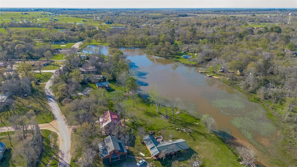 38056 S Bonnie Lake Drive, Hempstead, Texas image 15