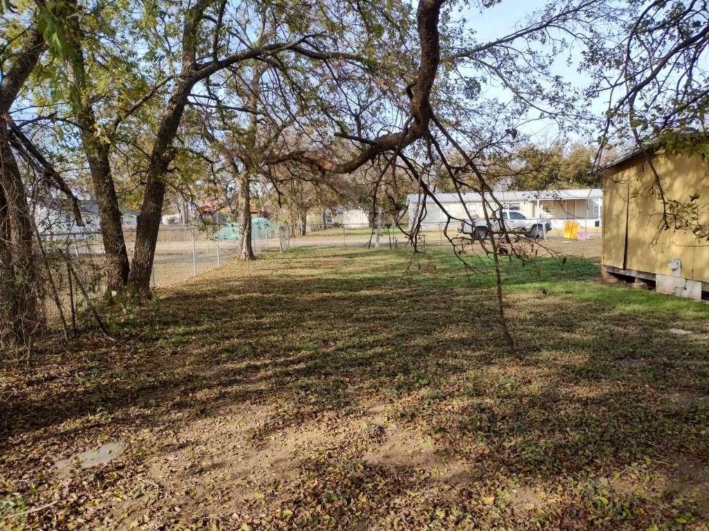 611 4th Street, Blanket, Texas image 4