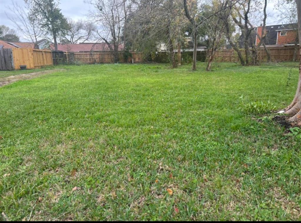 6911 Briargate Drive, Missouri City, Texas image 1