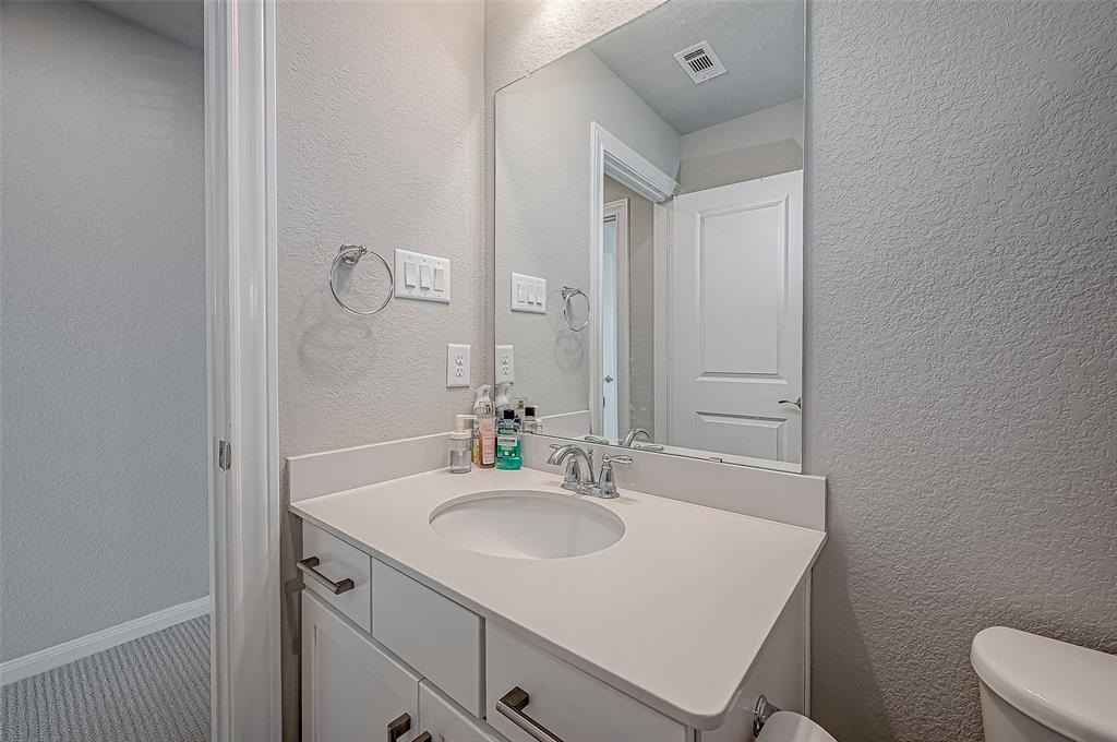 21450 Petherton Drive, Tomball, Texas image 27