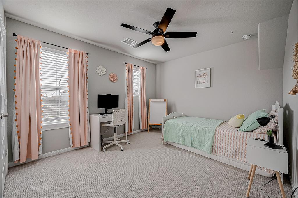 21450 Petherton Drive, Tomball, Texas image 31