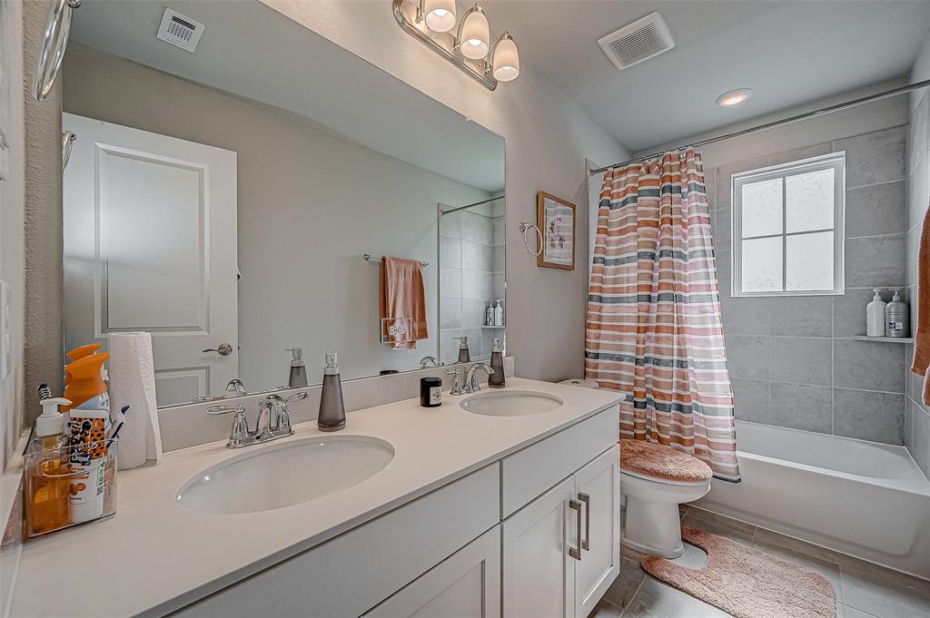 21450 Petherton Drive, Tomball, Texas image 30
