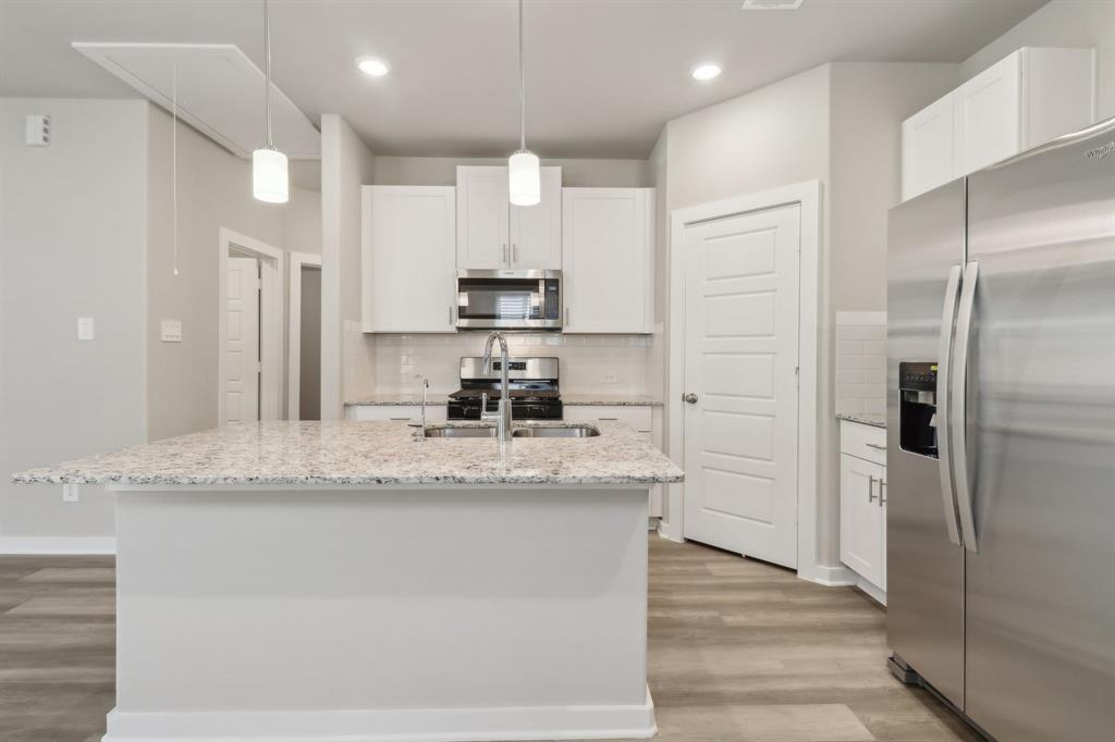16813 Harvest Grove Lane, Conroe, Texas image 3