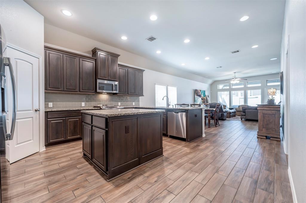 211 Clementine Court, Montgomery, Texas image 6