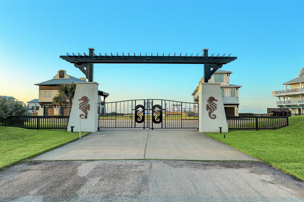 436 Seagrass, Gilchrist, Texas image 4