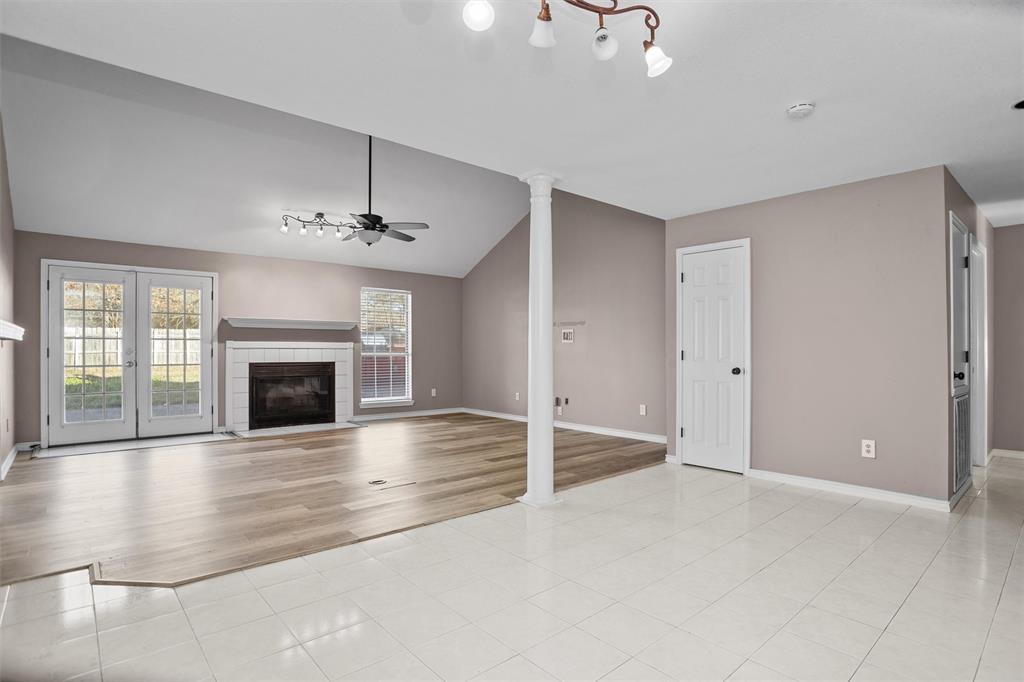 905 Dogwood Ridge Drive, Diboll, Texas image 3