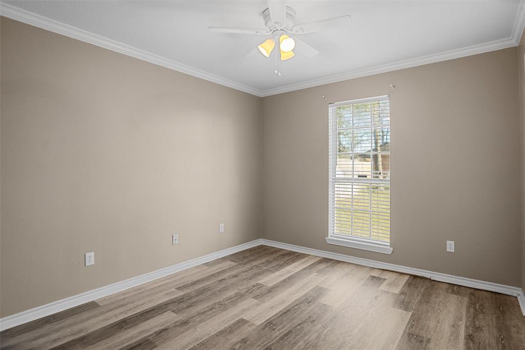 905 Dogwood Ridge Drive, Diboll, Texas image 17