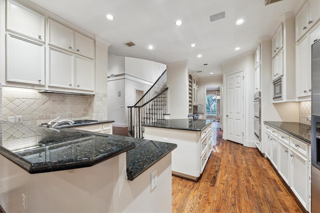 5079 Cedar Creek Drive, Houston, Texas image 14