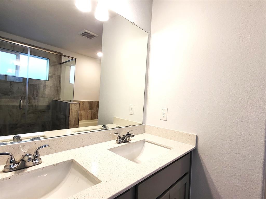 1227 Marvista Lane, Rosharon, Texas image 9