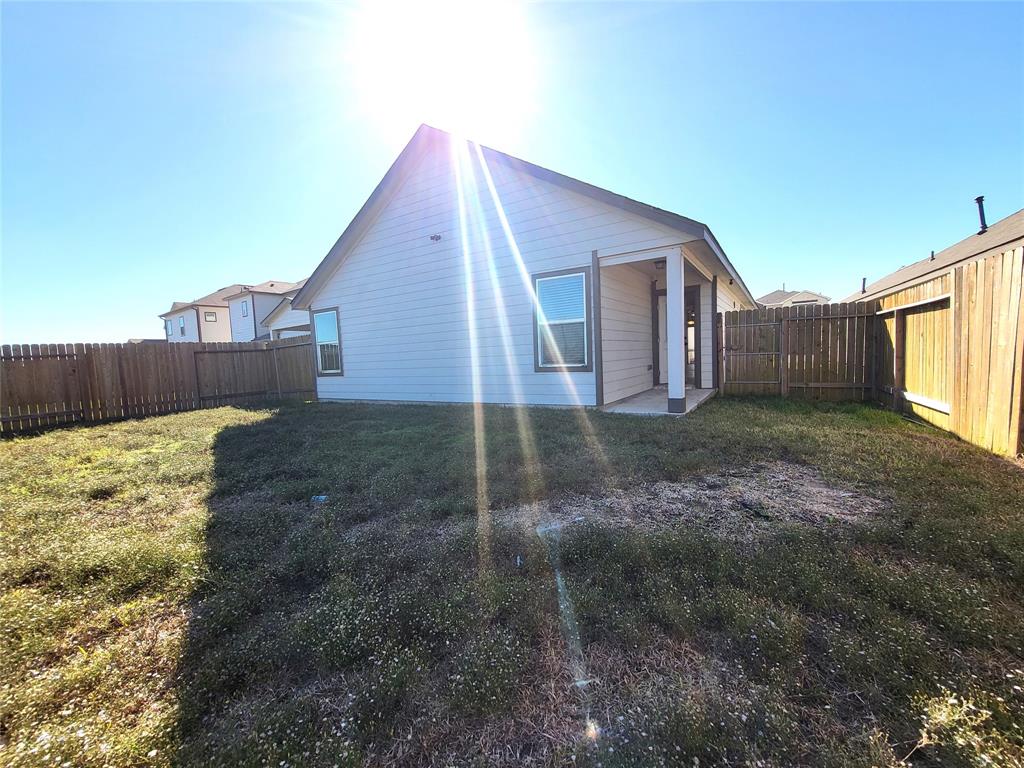 1227 Marvista Lane, Rosharon, Texas image 11