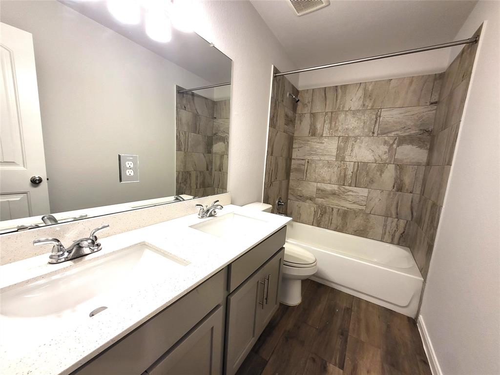 1227 Marvista Lane, Rosharon, Texas image 10