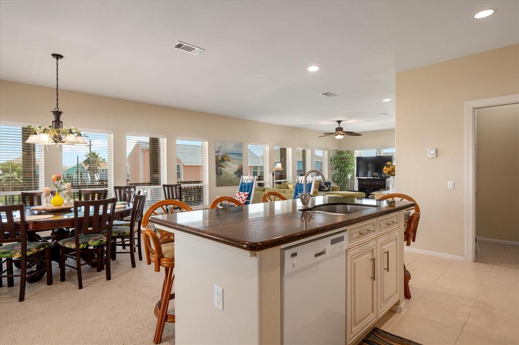 138 Verdia Drive, Crystal Beach, Texas image 25