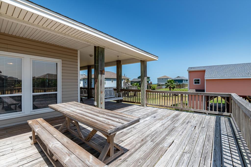 138 Verdia Drive, Crystal Beach, Texas image 11