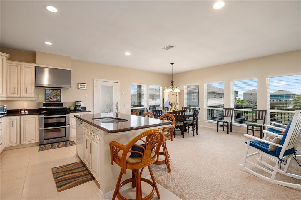 138 Verdia Drive, Crystal Beach, Texas image 23