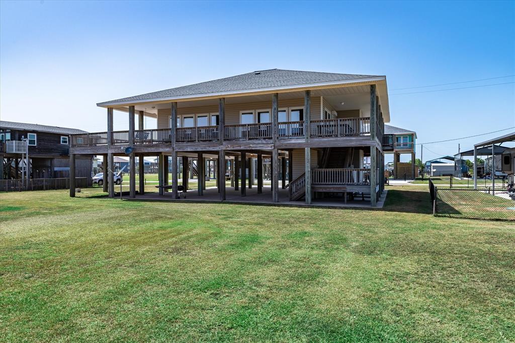 138 Verdia Drive, Crystal Beach, Texas image 6