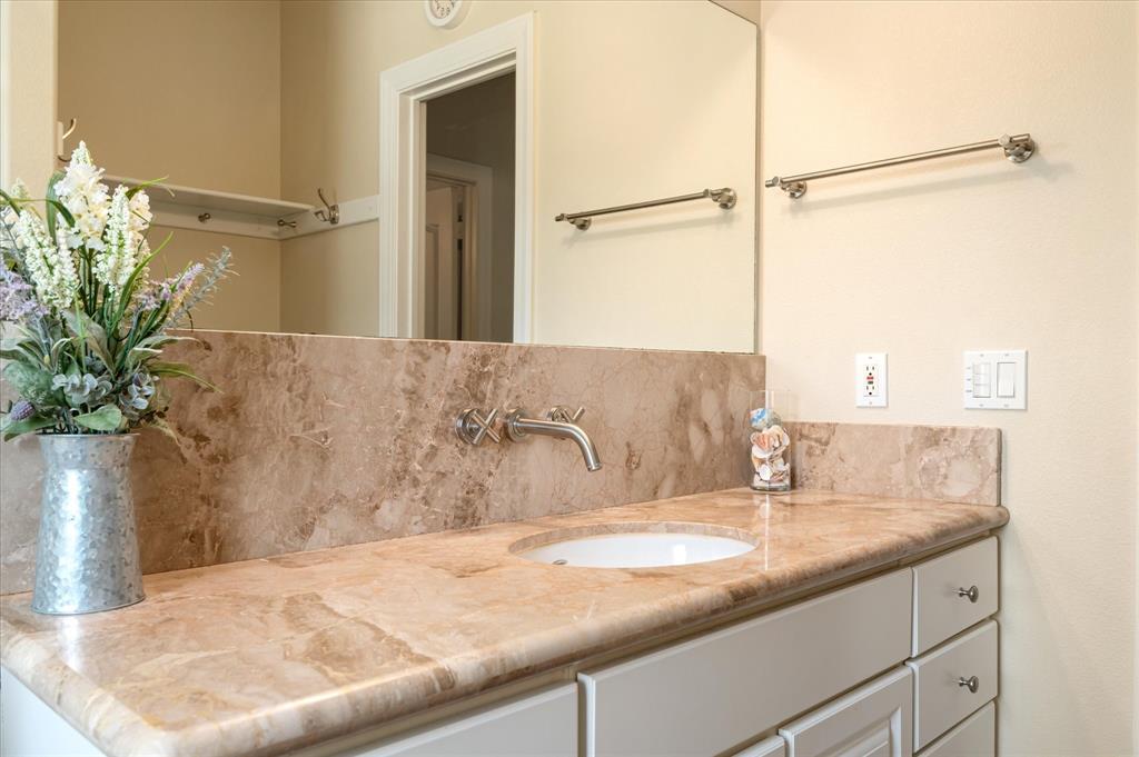 138 Verdia Drive, Crystal Beach, Texas image 39
