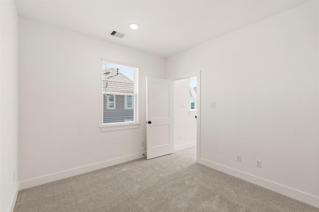 7723 Meadow Mouse Lane, Katy, Texas image 12