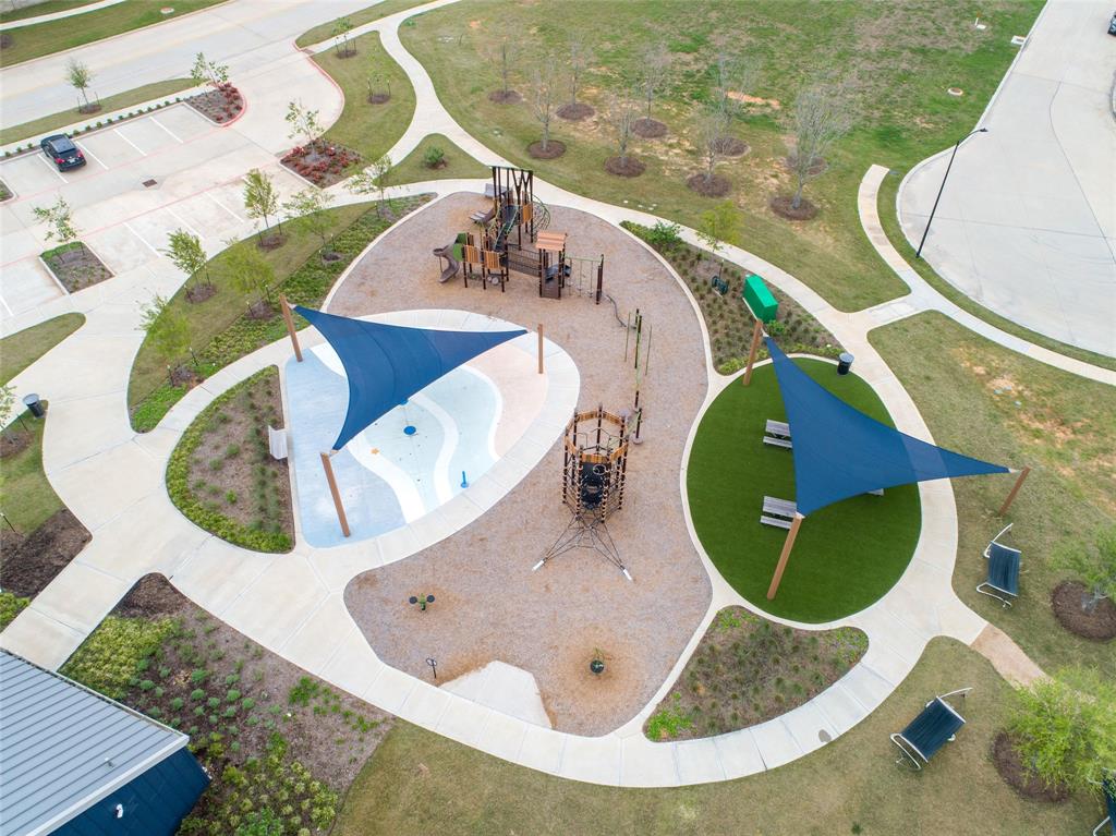 32018 Crested Knoll Court, Fulshear, Texas image 50