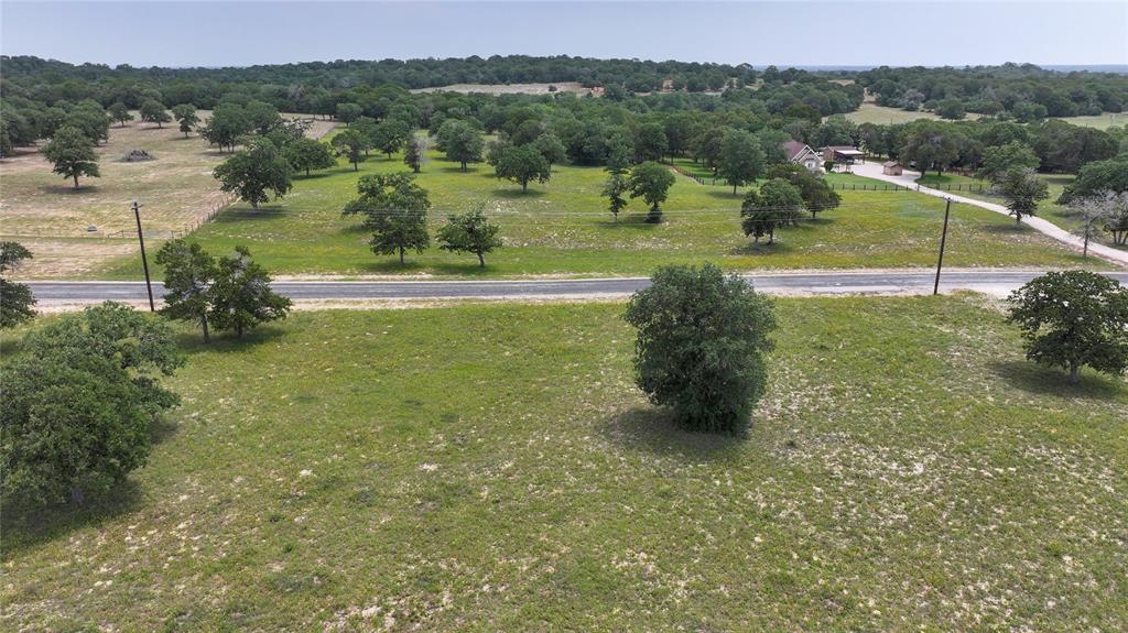56 Powder Ridge, Luling, Texas image 8