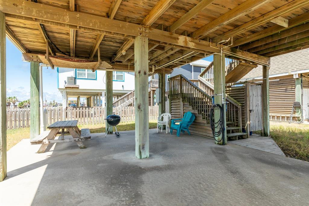 312 Angel Wing St, Surfside Beach, Texas image 9