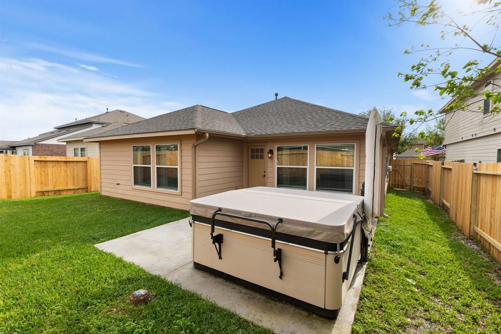 19103 Ayston Drive, Tomball, Texas image 20