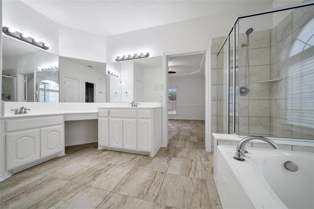 714 Stubbs Bend Drive, Rosenberg, Texas image 19