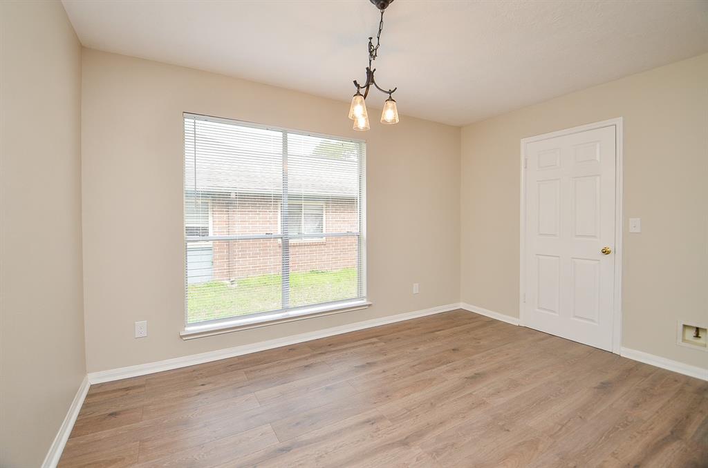 28819 Pine Forest Drive, Magnolia, Texas image 11