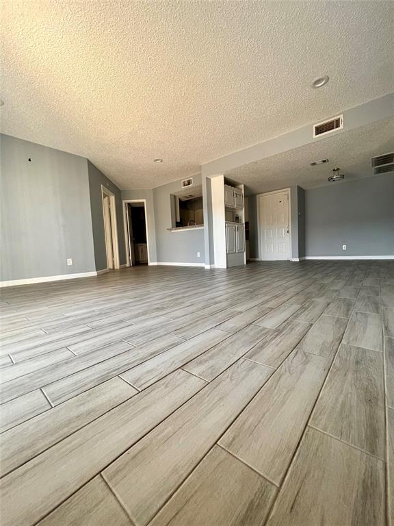 2830 S Bartell Street #210, Houston, Texas image 5