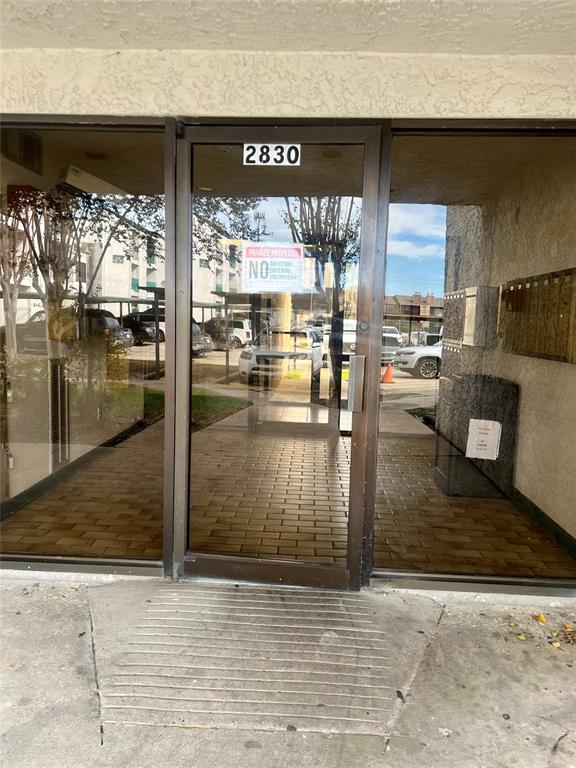 2830 S Bartell Street #210, Houston, Texas image 3