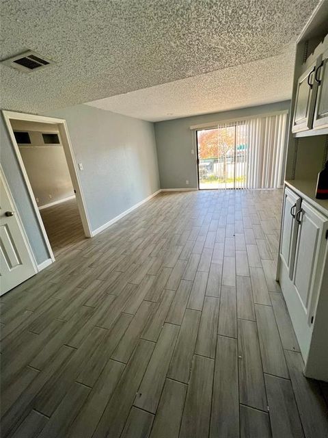 Photo of 2830 S Bartell Street #210, Houston, TX 77054 (MLS # 39192755)