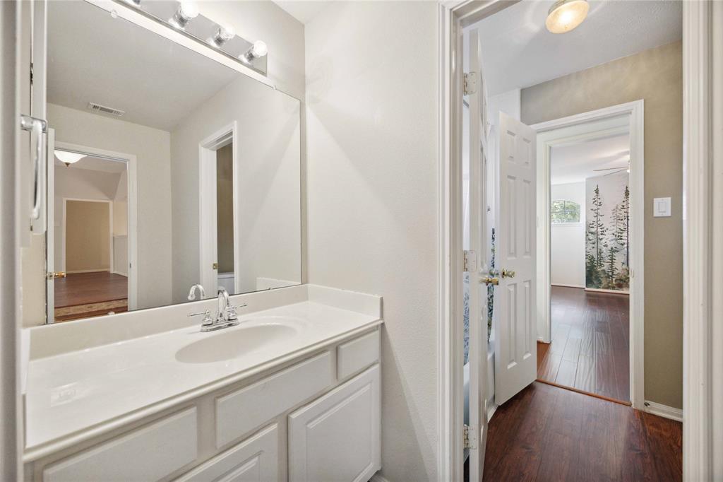 4702 Plato Park Drive, Sugar Land, Texas image 30
