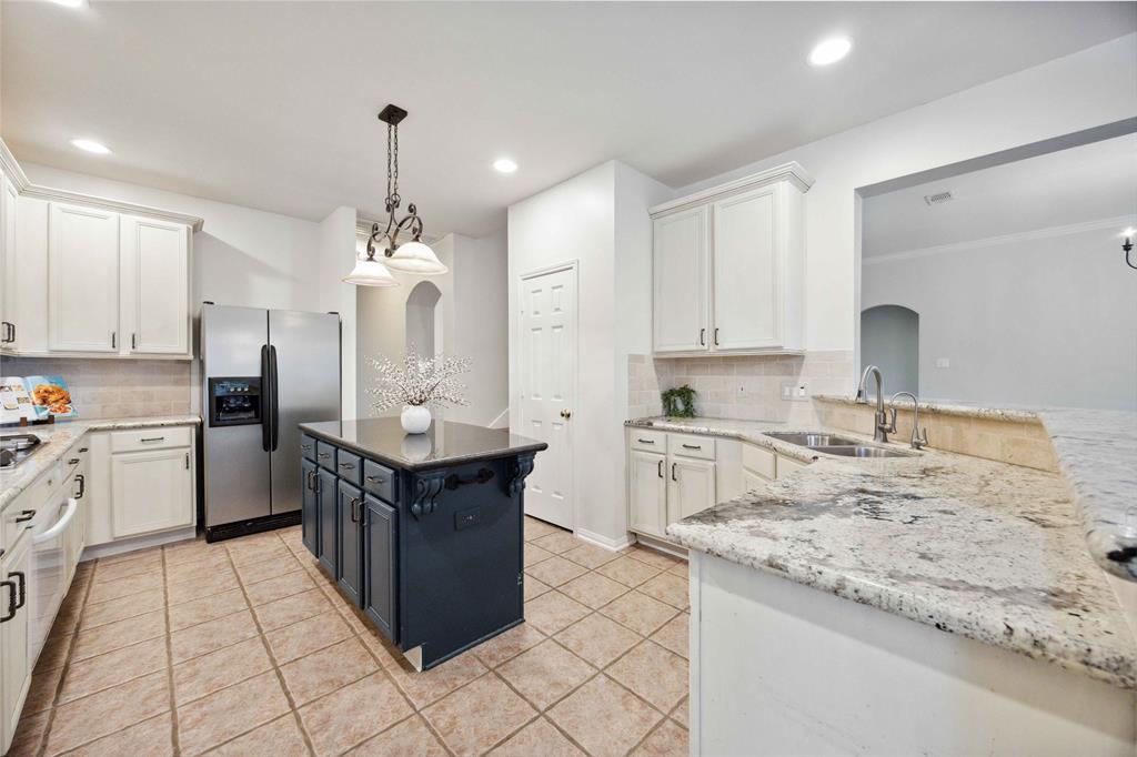 4702 Plato Park Drive, Sugar Land, Texas image 10