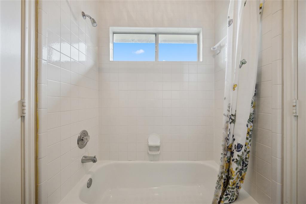4702 Plato Park Drive, Sugar Land, Texas image 29