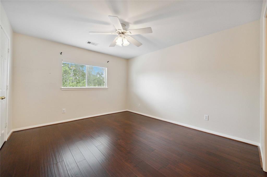 4702 Plato Park Drive, Sugar Land, Texas image 31