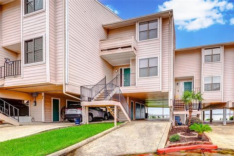 A home in Seabrook