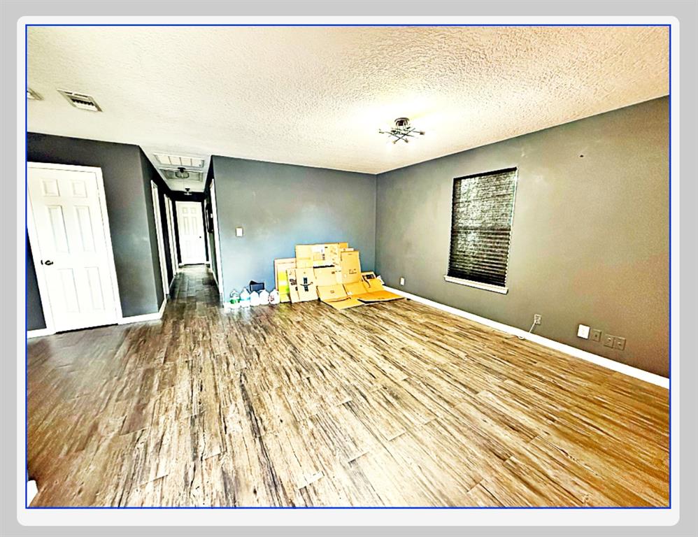 1806 Avenue D, Dickinson, Texas image 4