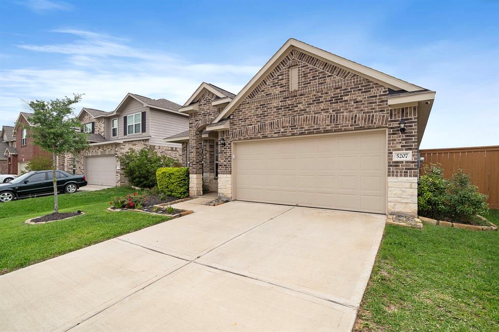 5207 Windy Plantation Drive, Brookshire, Texas image 5