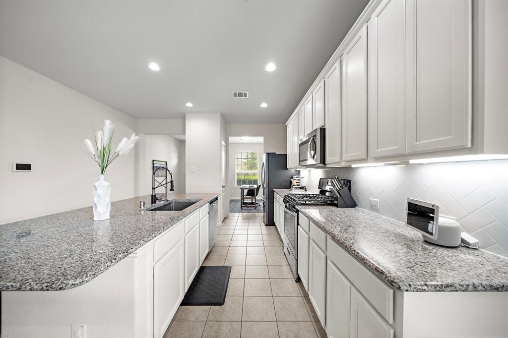 5207 Windy Plantation Drive, Brookshire, Texas image 13