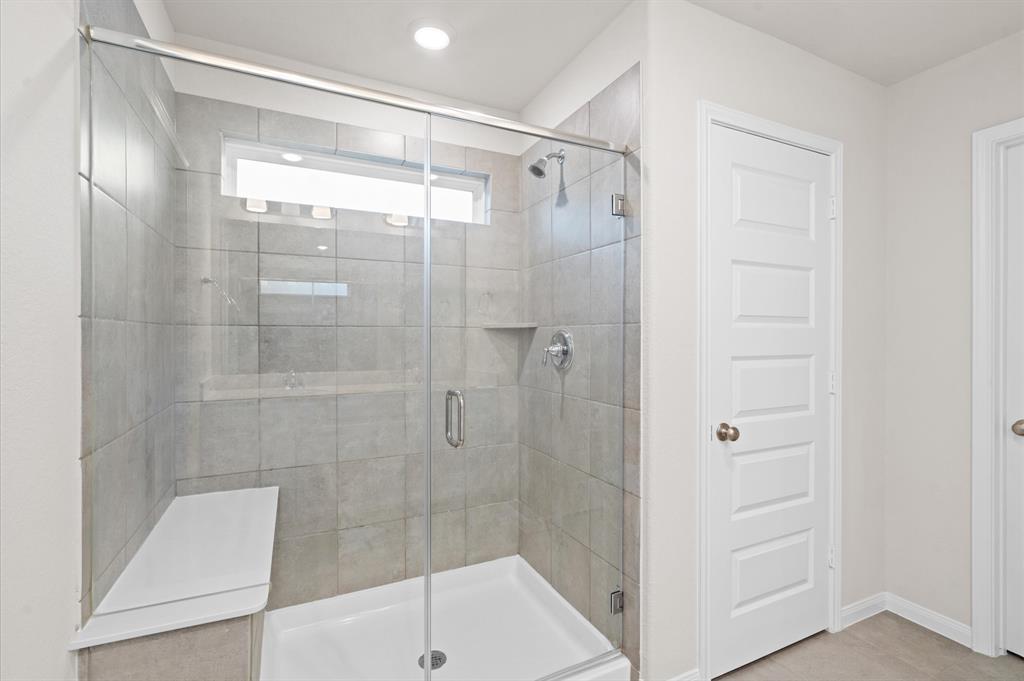 7051 Silverleaf Oak Street, Conroe, Texas image 19