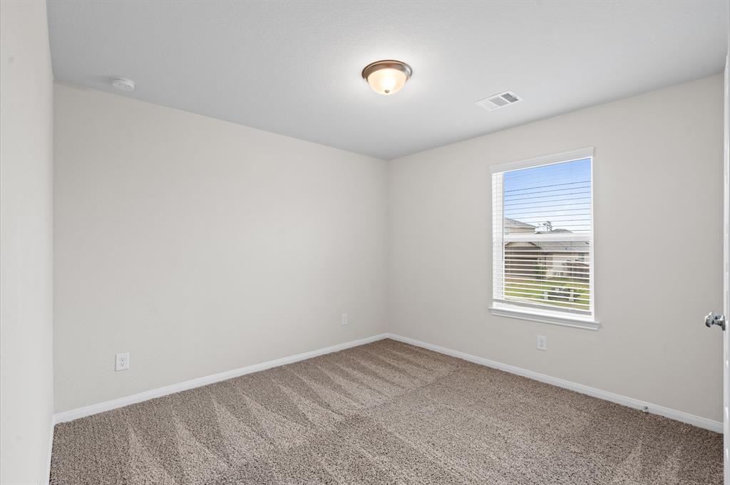 7051 Silverleaf Oak Street, Conroe, Texas image 15