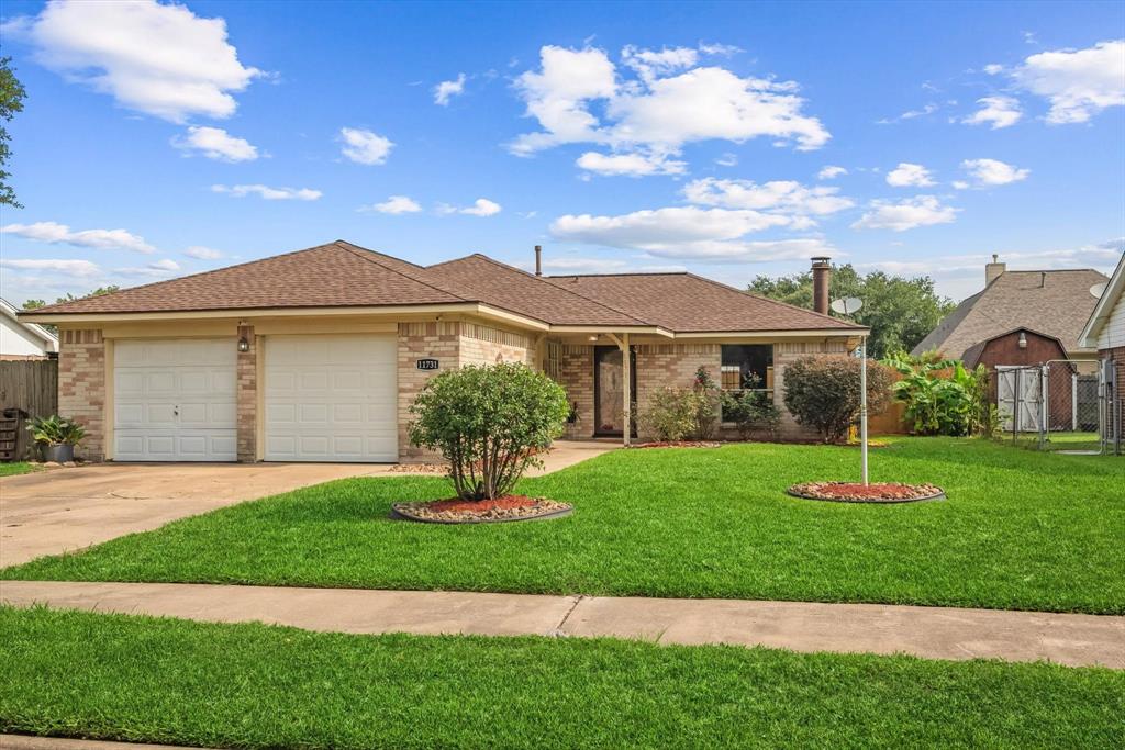 11731 Bexar Drive, La Porte, Texas image 2
