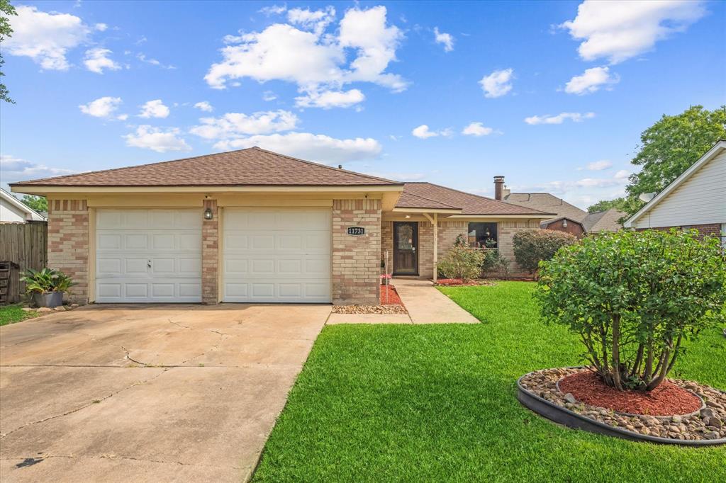 11731 Bexar Drive, La Porte, Texas image 3